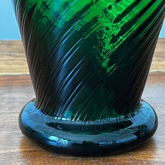 Rare Fenton Emerald Green Snow Crest Swirl 9.5" Vase Smooth Top w/ Sticker Vtg - Picture 6 of 15